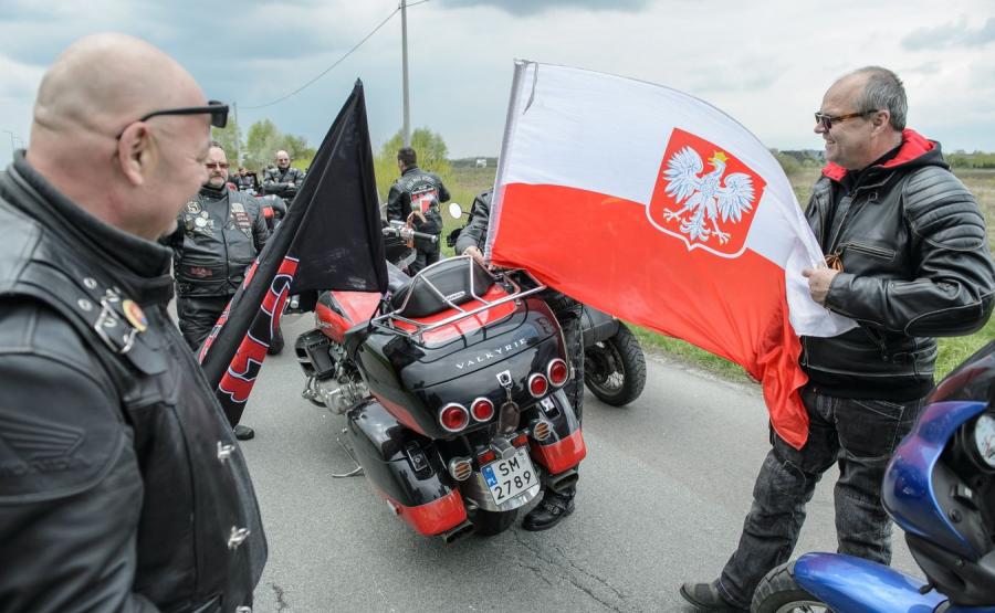Członkowie klubu "Nocne Wilki"