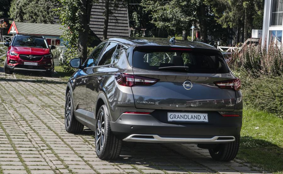 Opel grandland x багажник