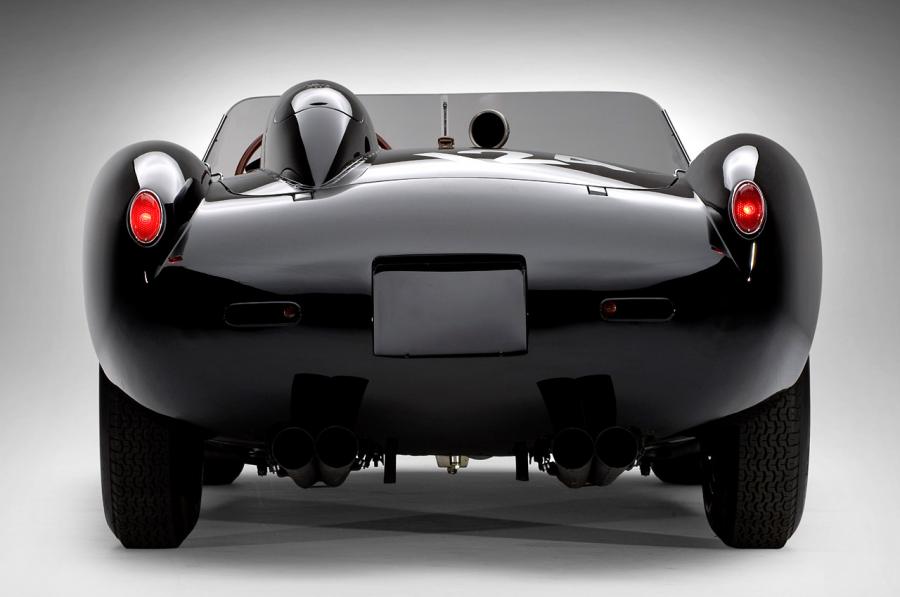 Ferrari model 250 Testa Rossa z 1957 roku sprzedano na aukcji za rekordową cenę 9 milionów euro.