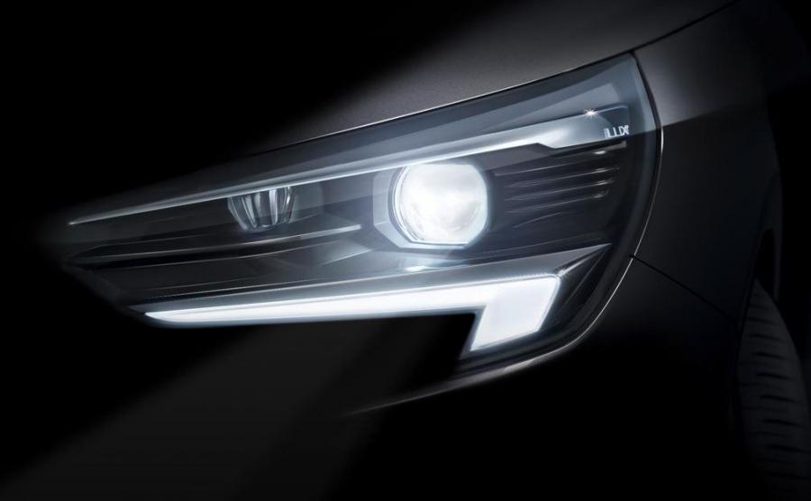 Opel Corsa szóstej generacji. Nowy model będzie dostępny ze światłami IntelliLux LED. Grafika reflektorów jest charakterystyczna dla współczesnych aut niemieckiej marki
