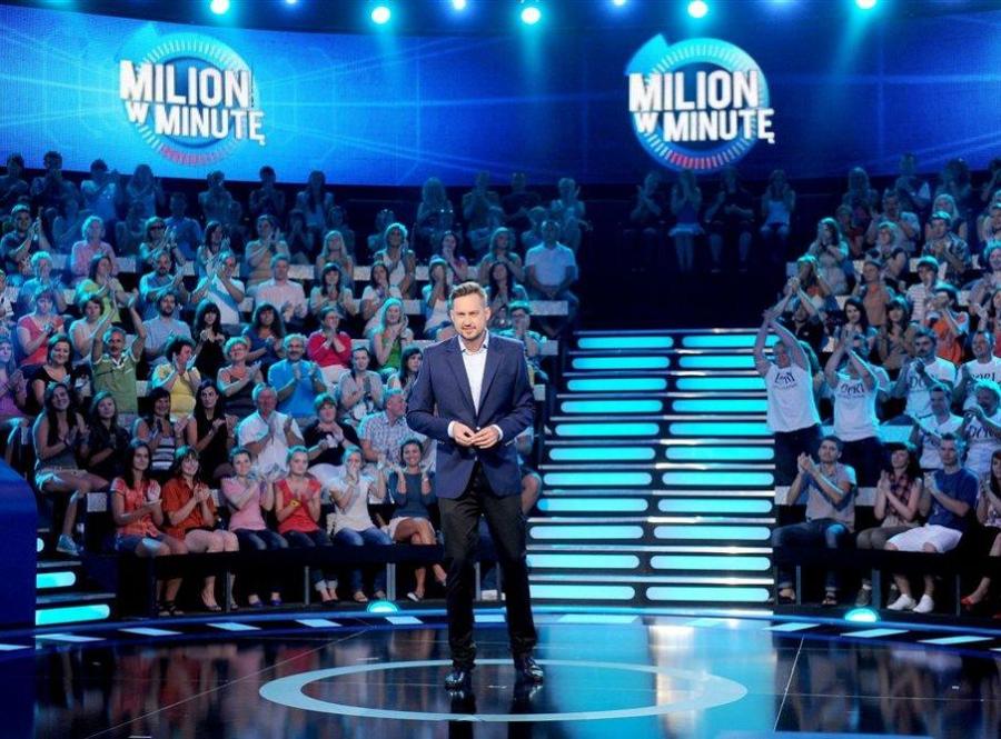 Wszystko czego zazwyczaj dotknie się Marcin Prokop zamienia się w telewizyjny hit. Niestety, tym razem nawet charyzmatyczny prowadzący nie zdołał uratować nowego show. "Miliard w minutę" okazał się klapą