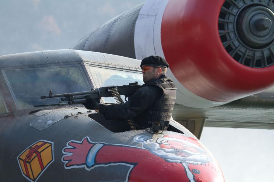 Jason Statham w filmie "Niezniszczalni 2"