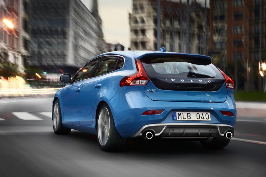 Zdjęcia Nowe volvo z ikrą! Zobacz zdjęcia V40 RDesign