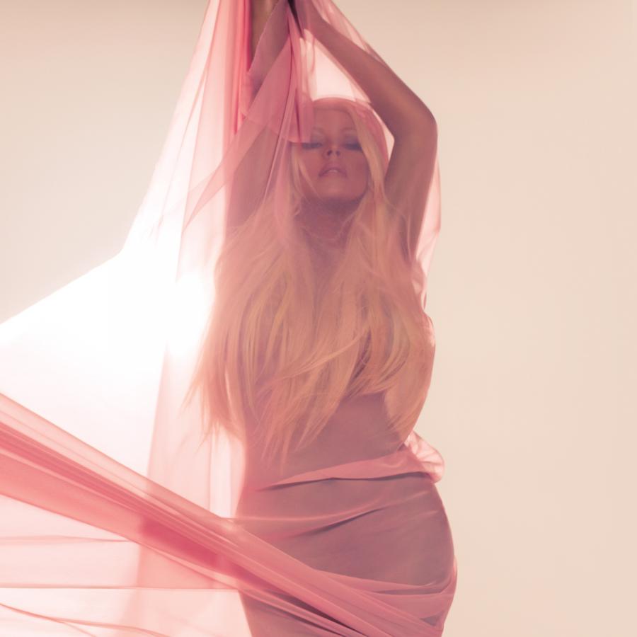 Christina Aguilera na zdjęciach promujących płytę "Lotus"