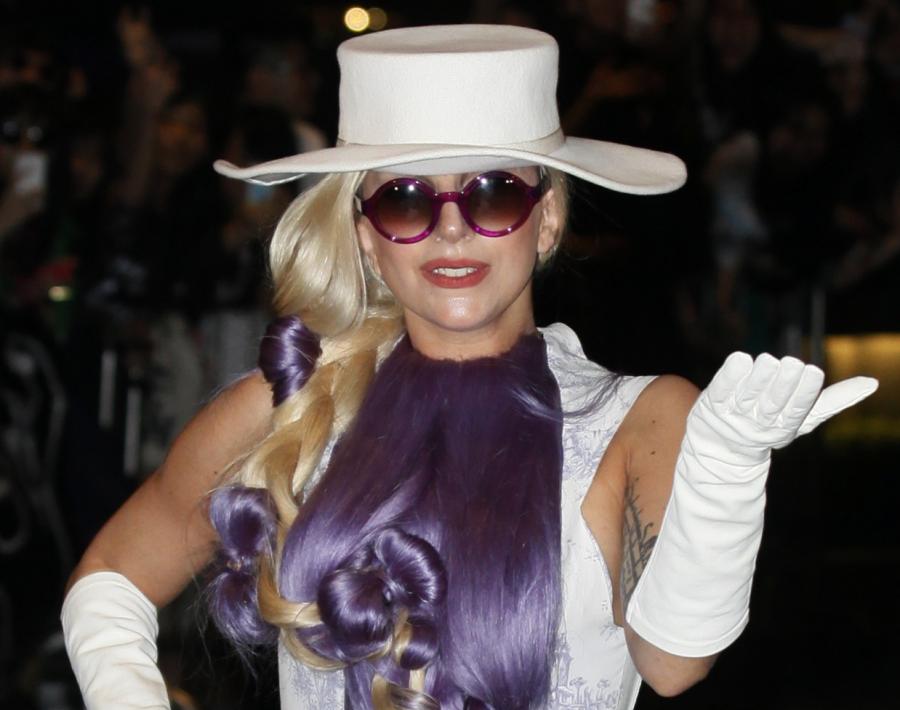 Lady GaGa wydaje "Artopop"