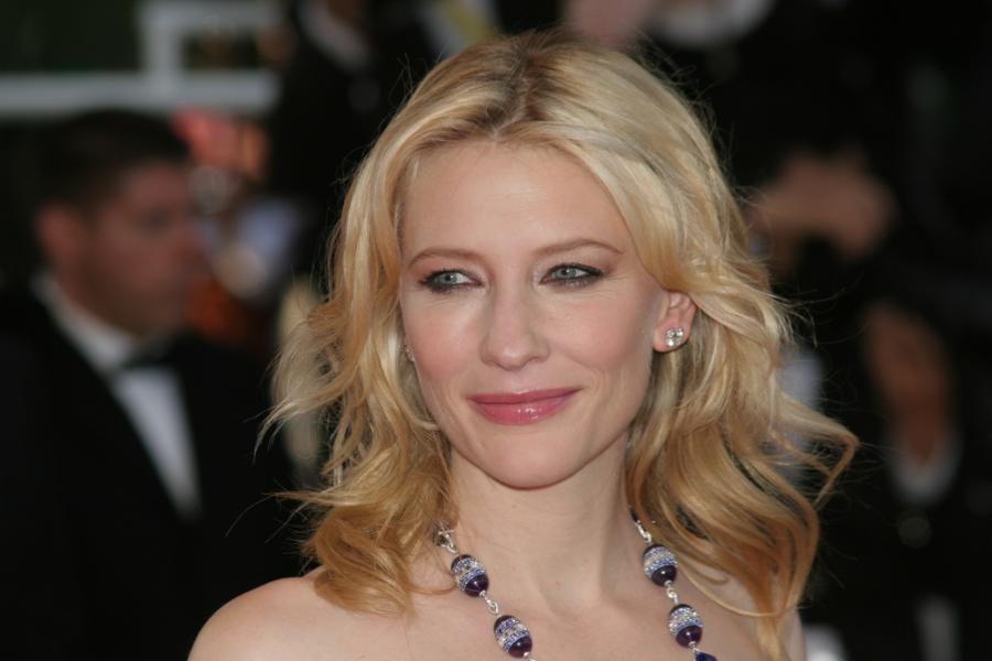 Cate Blanchett na premierze filmu "Indiana Jones i Królestwo Kryształowej Czaszki" w Cannes (2008)