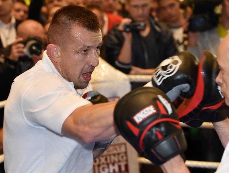 Hasło Zagrzewające Naszą Drużynę Do Walki Zdjęcia: Artur Szpilka i Tomasz Adamek gotowi do walki. ZDJĘCIA