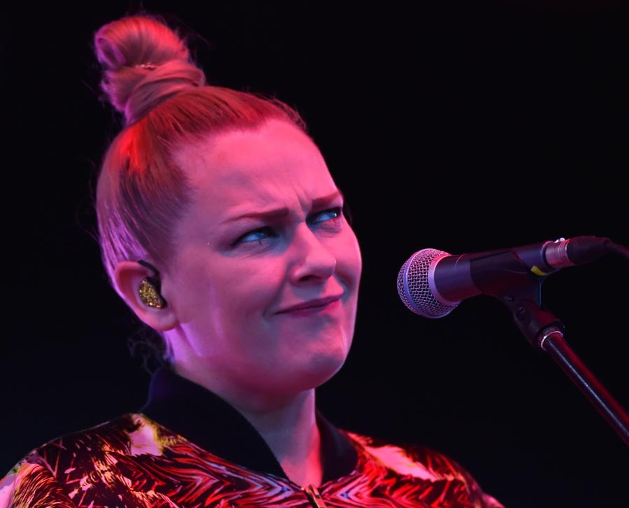 Katarzyna Nosowska – mistrzyni strojenia dziwnych min