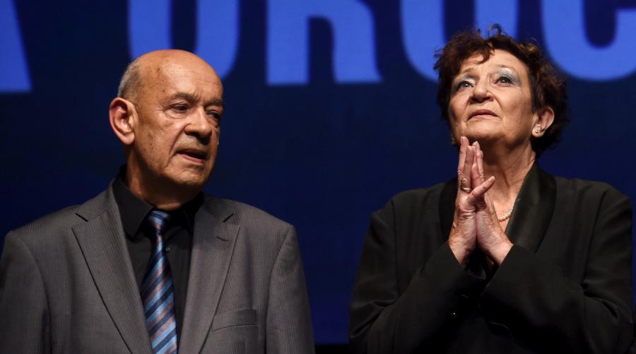Reżyser Antoni Krauze i aktorka Ewa Dałkowska podczas premiery filmu "Smoleńsk"